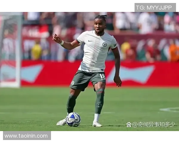 恩昆库梅开二度后米兰是否应考虑出售这位高价前锋以应对费内巴切报价